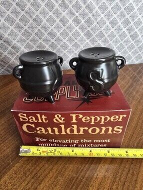Black Cauldron Salt & Pepper Shaker Set NIB